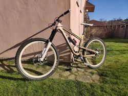 Prodám kolo Polygon Collosus DH 2.0 s TOP komponentami