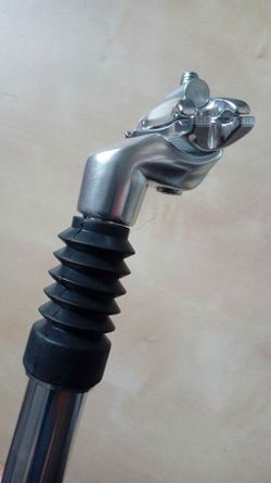 Odpružená sedlovka M-WAVE 25,4mm