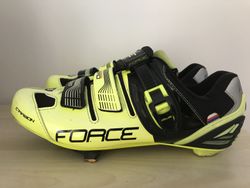 Tretry silniční FORCE Fluo-black