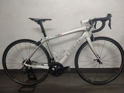 Trek Domane 5.2- (i manželce by slušel)