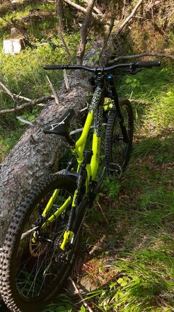 COMMENCAL SUPREME DH V3