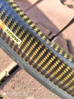 Mavic Cosmic Pro Carbon SL C + Pirelli P Zero