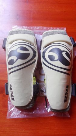 IXS carve evo+ lokty