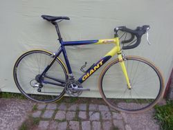 Giant vel. 55,5, pro jezdce 173 - 185cm, Shimano Sora, kola Mavic, Výborný stav!!!