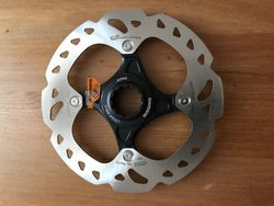 BRZDOVÝ KOTOUČ 140 mm SM-RT81 (ULTEGRA/XT)