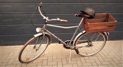 Prodám stylové retrokolo + cyklistickou přilbu Yakkay