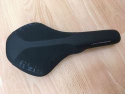 Fizik Antares R5 regular