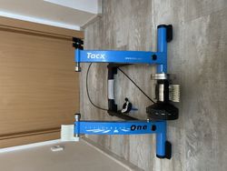 Trenažéř Tacx + rychloupínák