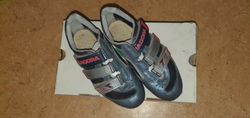 Silniční tretry Diadora, vel. 37