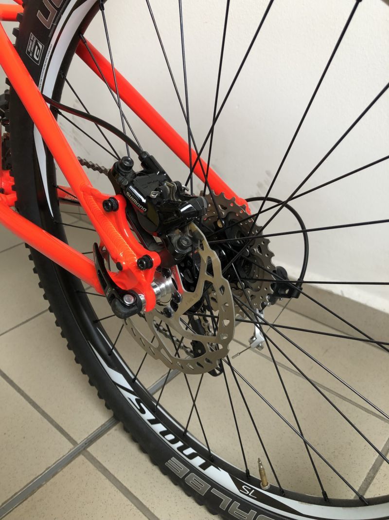 specialized hotrock pro