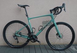 GIANT REVOLT ADVANCED 0