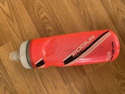 Cyklistická láhev Camelbak Podium Chill 0,62l - růžová
