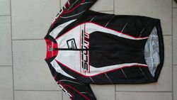 dres Scott, vel. S