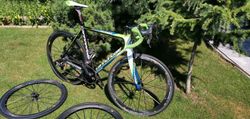 Prodám Cannondale Supersix - Campagnolo record, chorus 11sp. + doplňky