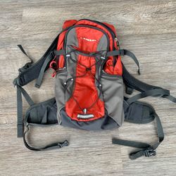 Prodám nový cyklobatoh Loap Phinex 15 + hydrovak