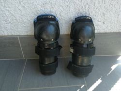 Chrániče kolen SIXSIXONE