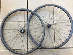 Nové zapletené kola Mach 1 Gravel