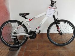 Dirtové kolo 26" - velikost rámu 16" - 3 490 Kč