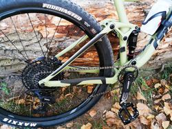 Prodám celoodpružené kolo Giant Stance 1 r.v. 2020