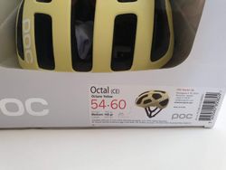 helma POC Octal v barvě Octan Yellow, vel. M