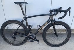 Trek top model