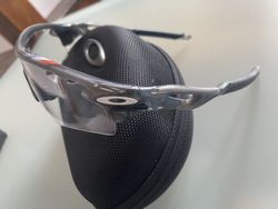 Oakley Radarlock