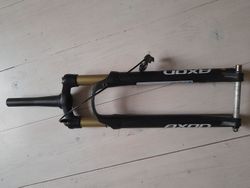 Suntour AXON