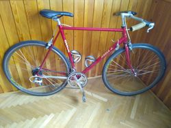Bareš retro silnička s řídítky do města